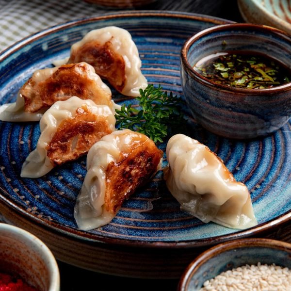 Cheese Pan Fried Chicken Momo (6pcs)